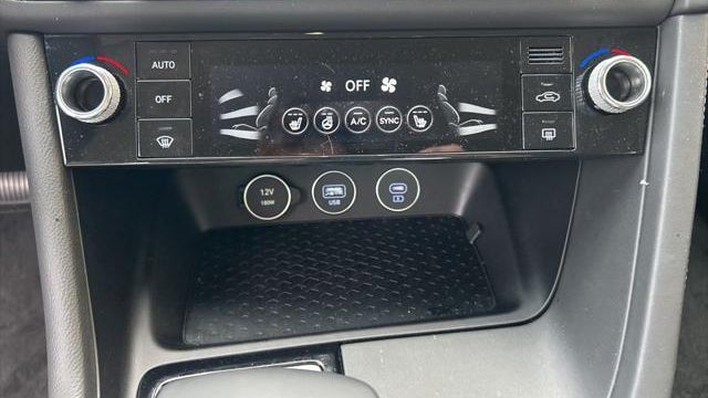 2026 Genesis G70 2.5T Standard