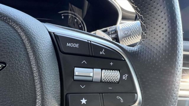 2026 Genesis G70 2.5T Standard