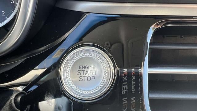 2026 Genesis G70 2.5T Standard