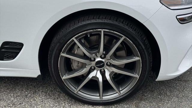 2026 Genesis G70 2.5T Standard