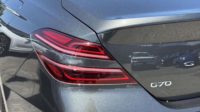 2026 Genesis G70 2.5T Standard