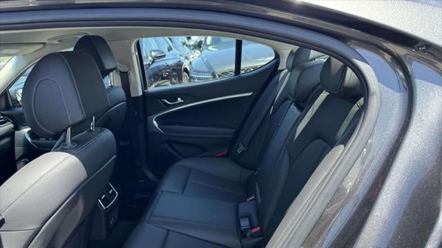 2026 Genesis G70 2.5T Standard