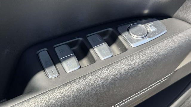 2026 Genesis G70 2.5T Standard
