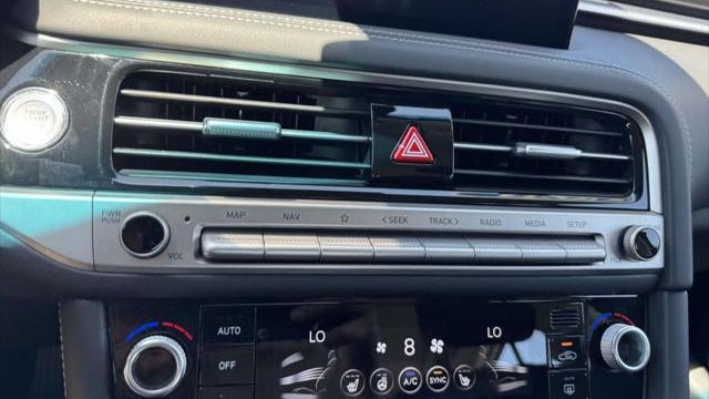 2026 Genesis G70 2.5T Standard