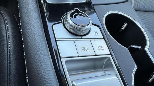 2026 Genesis G70 2.5T Standard