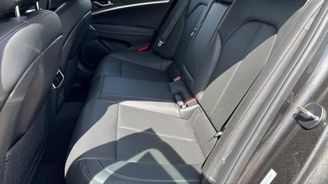 2026 Genesis G70 2.5T Standard