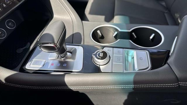 2026 Genesis G70 2.5T Standard