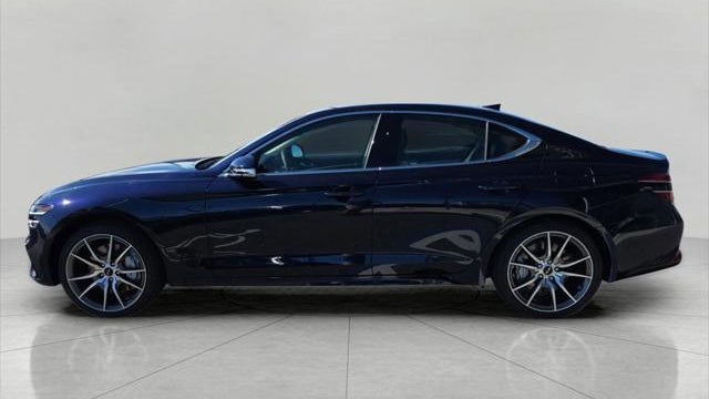 2026 Genesis G70 2.5T Standard