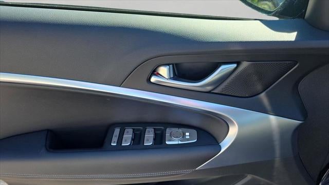 2026 Genesis G70 2.5T Standard