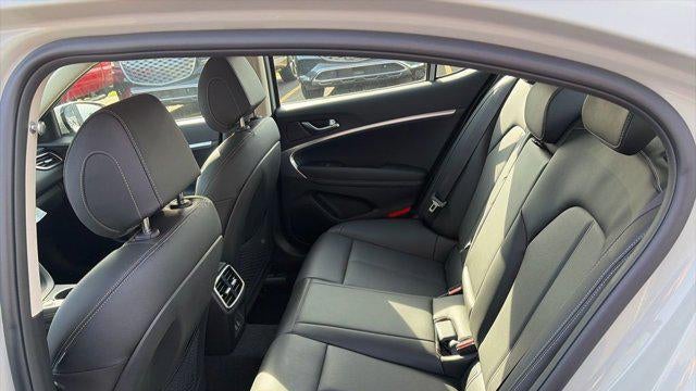 2026 Genesis G70 2.5T Standard