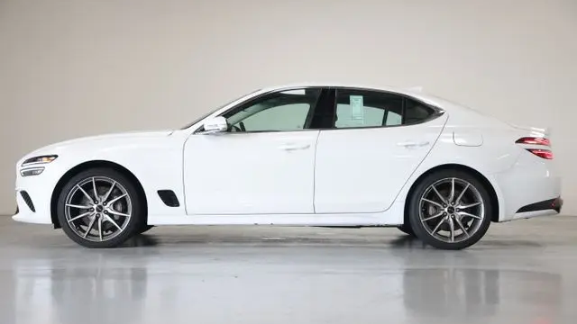 2026 Genesis G70 2.5T Standard