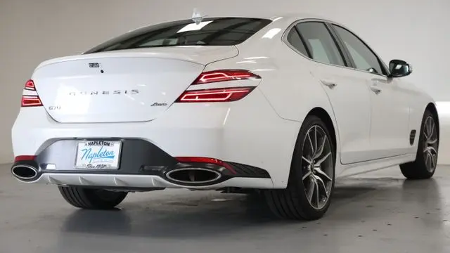2026 Genesis G70 2.5T Standard