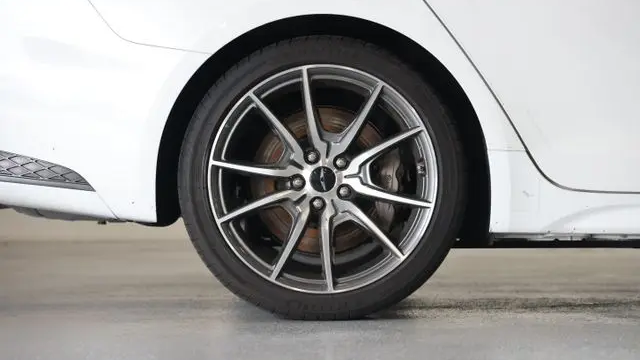 2026 Genesis G70 2.5T Standard