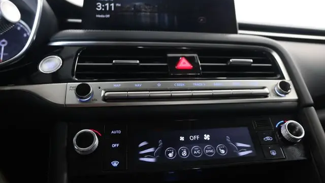 2026 Genesis G70 2.5T Standard