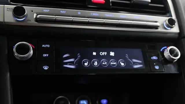 2026 Genesis G70 2.5T Standard