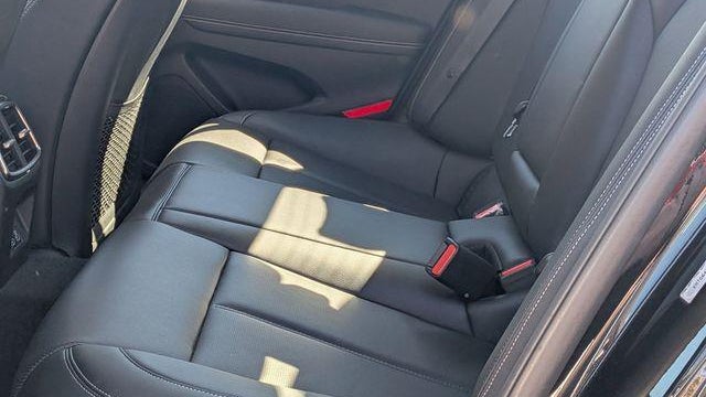 2026 Genesis G70 2.5T Standard
