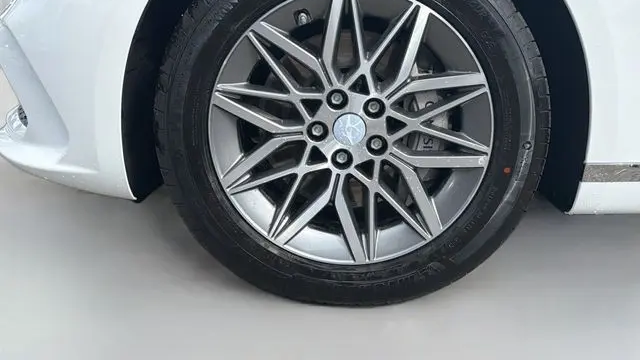 2026 Genesis G80 2.5T