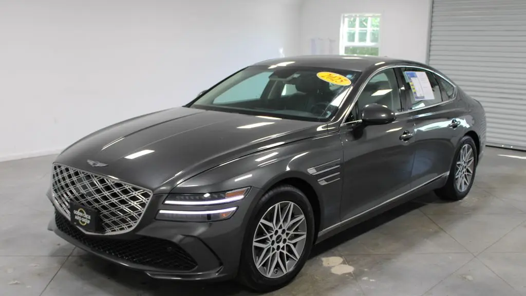 2025 Genesis G80 2.5T