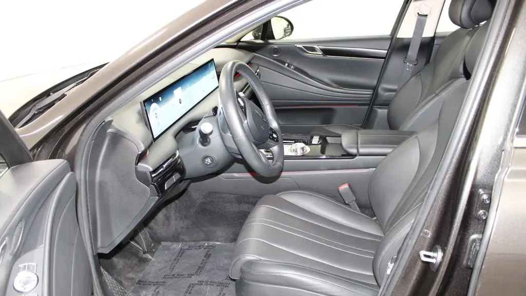2025 Genesis G80 2.5T