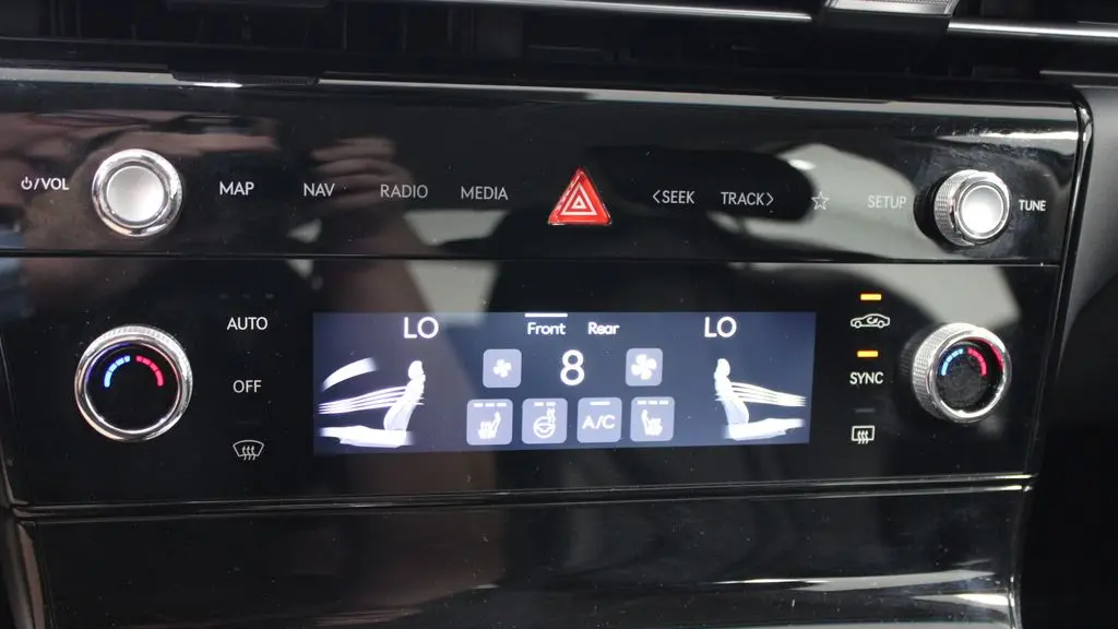 2025 Genesis G80 2.5T