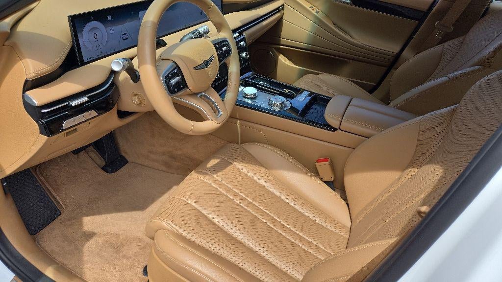 2025 Genesis G80 2.5T