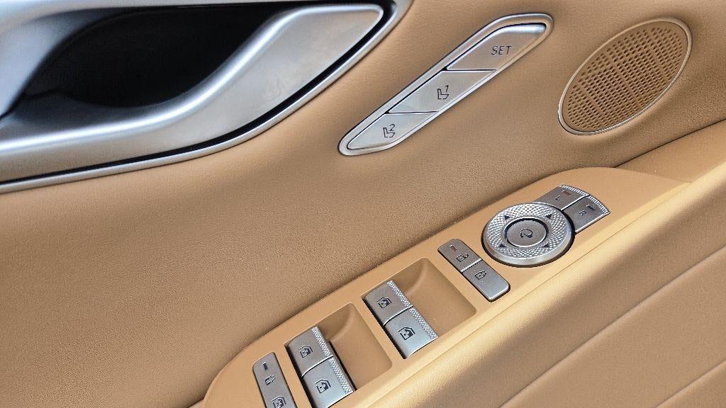 2025 Genesis G80 2.5T
