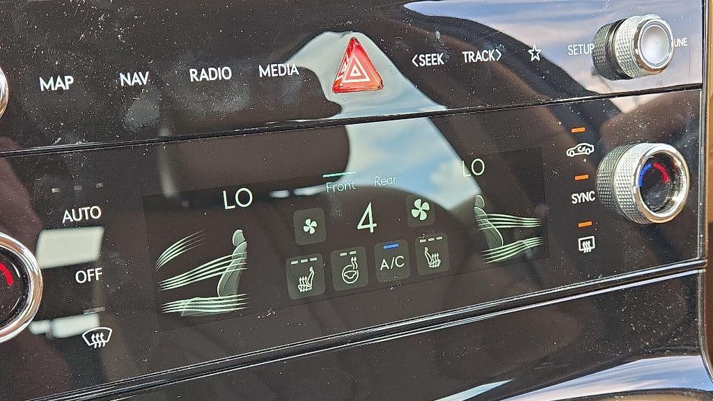2025 Genesis G80 2.5T