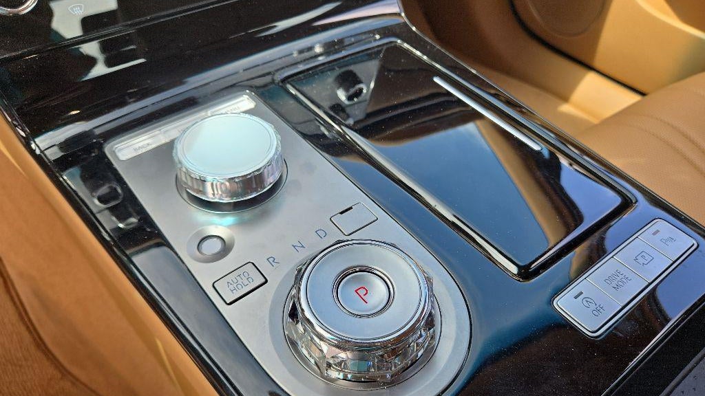 2025 Genesis G80 2.5T