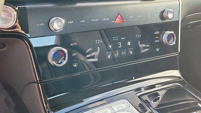2025 Genesis G80 2.5T