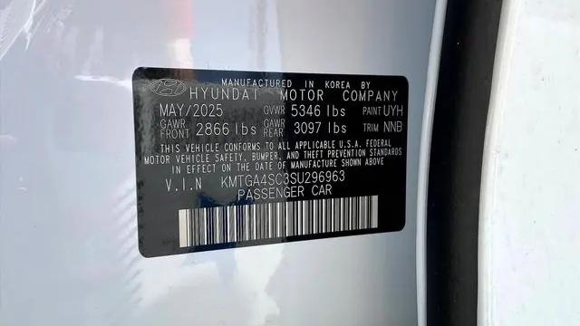 2025 Genesis G80 2.5T