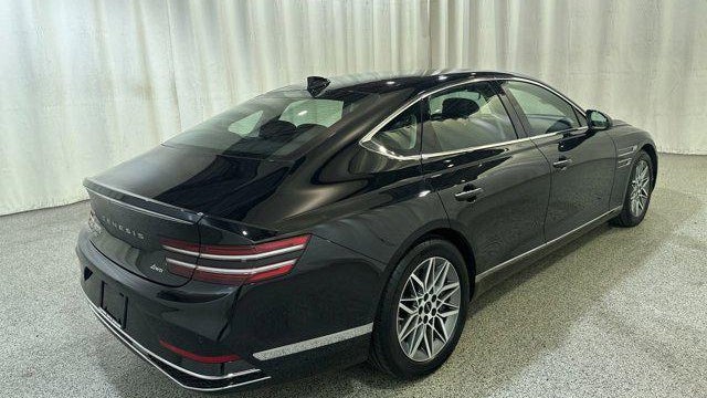 2025 Genesis G80 2.5T
