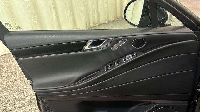 2025 Genesis G80 2.5T