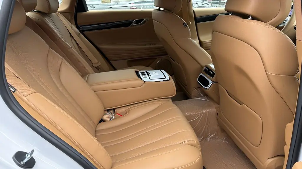 2026 Genesis G80 2.5T