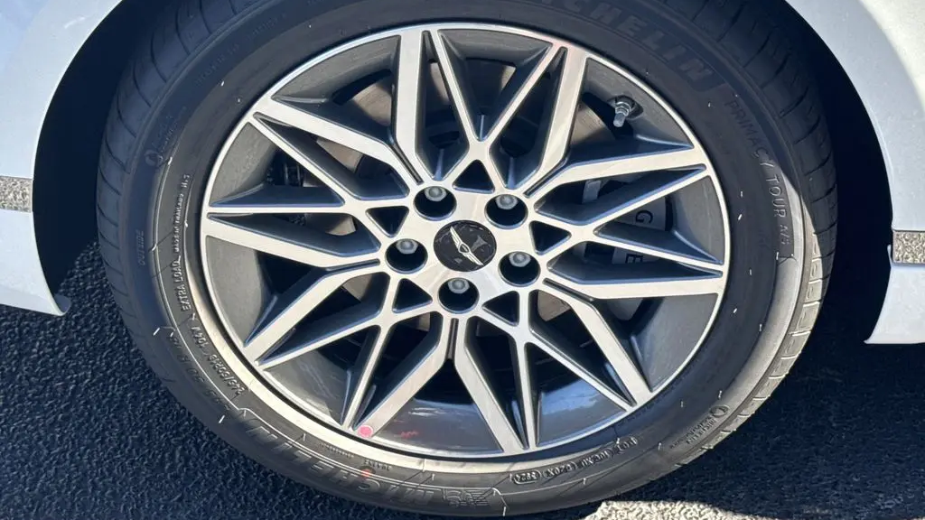 2026 Genesis G80 2.5T