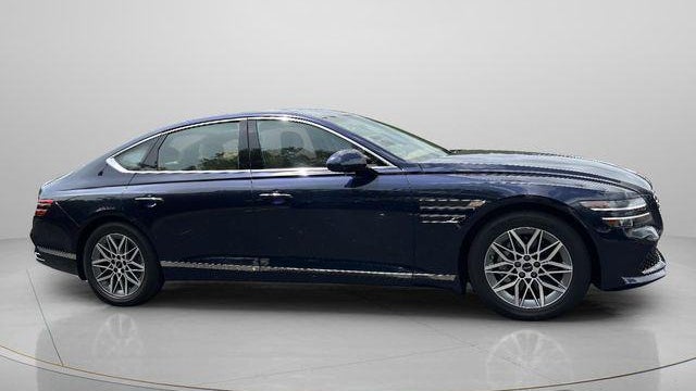 2025 Genesis G80 2.5T