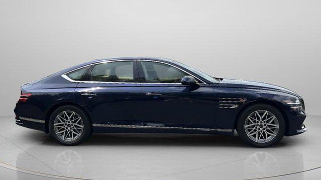 2025 Genesis G80 2.5T