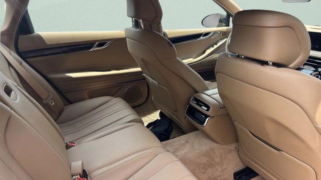 2025 Genesis G80 2.5T