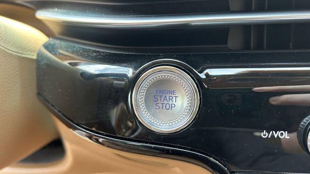 2025 Genesis G80 2.5T