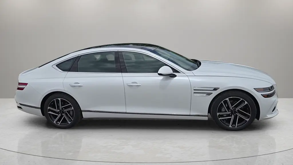 2026 Genesis G80 2.5T Advanced