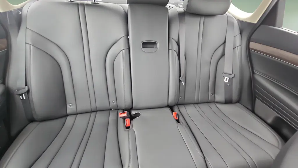 2026 Genesis G80 2.5T Advanced