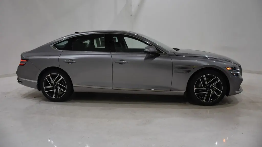2026 Genesis G80 2.5T Advanced