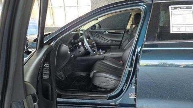 2024 Genesis G80 2.5T