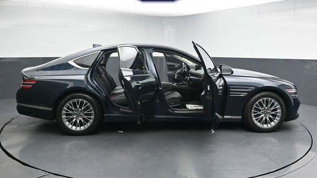 2024 Genesis G80 2.5T