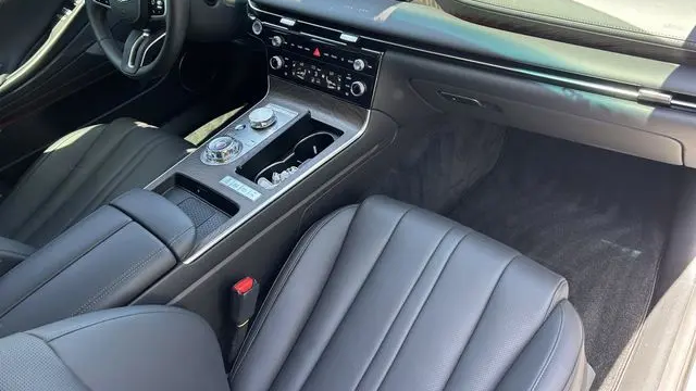 2026 Genesis G80 2.5T Advanced