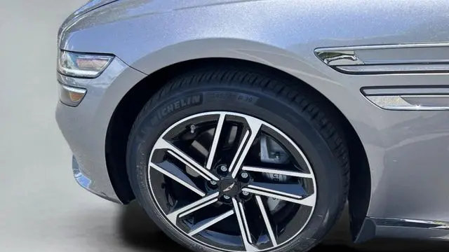 2026 Genesis G80 2.5T Advanced