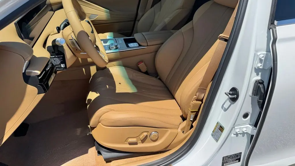 2026 Genesis G80 2.5T Advanced