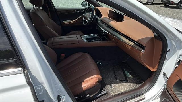 2024 Genesis G80 2.5T
