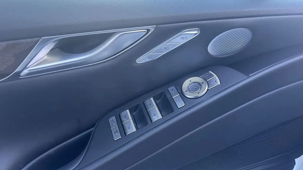 2026 Genesis G80 2.5T Advanced