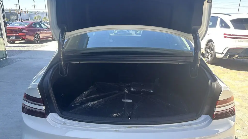 2026 Genesis G80 2.5T Advanced