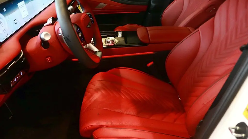 2025 Genesis G80 2.5T Sport Prestige